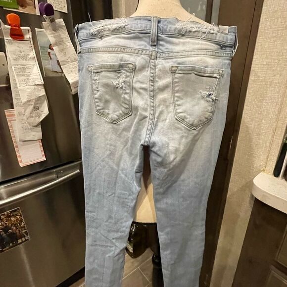 Kancan Distressed Jeans  - Picture 4 of 5